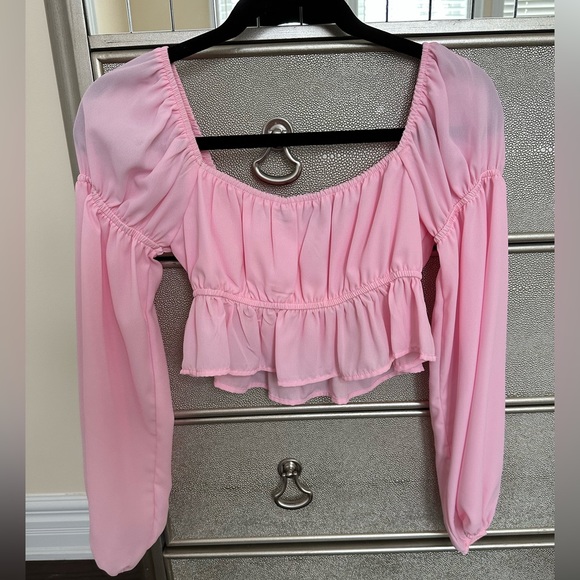Pink Flowy Cropped Blouse - Picture 3 of 4
